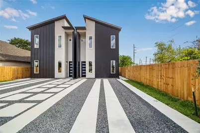 413 Clearwater Street #A/B, Houston, TX 77029 - Photo 2