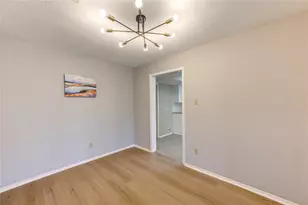 10523 Towne Square Rd, Sugar Land, TX 77498 - Photo 4