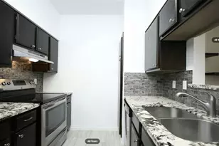 2001 Bering Dr, Houston, TX 77057 - Photo 4