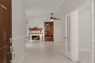34 Cypress Bayou Ct, The Woodlands, TX 77382 - Photo 6