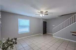 720 Memorial Mews St, Houston, TX 77079 - Photo 8