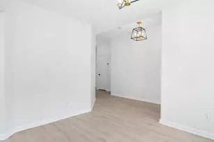 23 Teakwood Pl, The Woodlands, TX 77384 - Photo 8