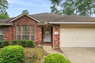 23 Teakwood Pl, The Woodlands, TX 77384 - Photo 4