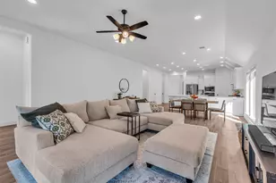 828 Coleto Run, Conroe, TX 77304 - Photo 18