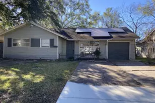 5810 Belmark St, Houston, TX 77033 - Photo 1