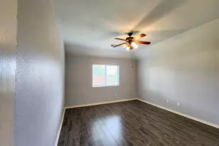 11902 White Water Bay Dr, Pearland, TX 77584 - Photo 18