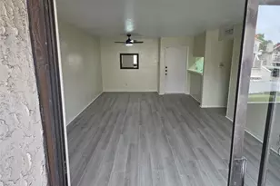 3025 Walnut Bend Ln, Houston, TX 77042 - Photo 12