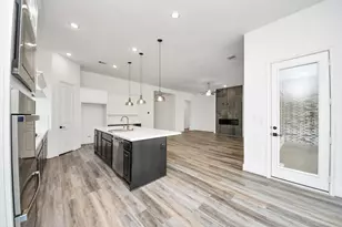 15423 Sun Rose St, Conroe, TX 77302 - Photo 24