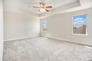 10 Greenbriar Loop, Angleton, TX 77515 - Photo 8