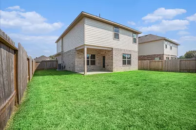 10 Greenbriar Loop, Angleton, TX 77515 - Photo 16