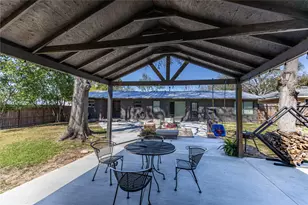 505 E Strauss St, Bellville, TX 77418 - Photo 20