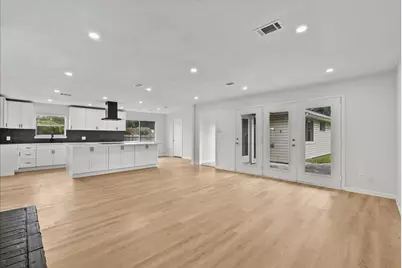 5762 Birdwood Road, Houston, TX 77096 - Photo 6