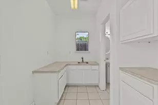5762 Birdwood Rd, Houston, TX 77096 - Photo 42