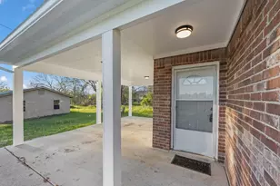 1610 St Barbe St, Hempstead, TX 77445 - Photo 10