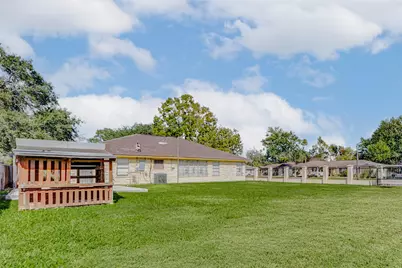 101 Live Oak Street, Baytown, TX 77520 - Photo 36