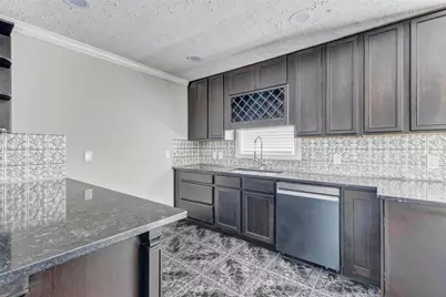 101 Live Oak Street, Baytown, TX 77520 - Photo 12