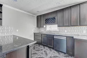 101 Live Oak St, Baytown, TX 77520 - Photo 12