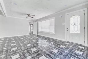 101 Live Oak St, Baytown, TX 77520 - Photo 8