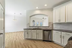 12339 Ridgecrest Dr, Willis, TX 77318 - Photo 16