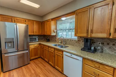 636 Deer Run Road, Bellville, TX 77418 - Photo 4