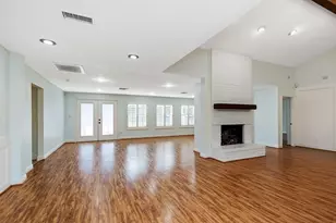 5511 Greentree Dr Dr, Sugar Land, TX 77479 - Photo 18