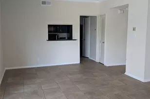 1306 Marina Bay Dr, Clear Lake Shores, TX 77565 - Photo 8
