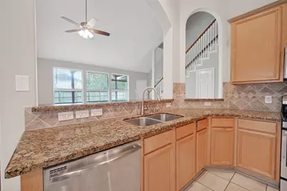 14308 Rocky Briar Lane, Rosharon, TX 77583 - Photo 14