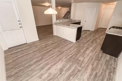 10114 Piave Drive, Houston, TX 77044 - Photo 6