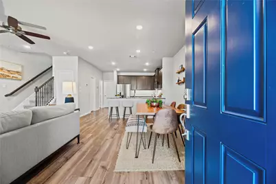 8001 Scanlan Trail, Missouri City, TX 77459 - Photo 2