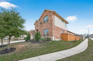 25718 Balsamwood Dr, Tomball, TX 77375 - Photo 2