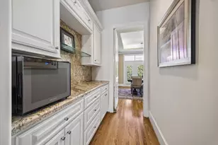 2426 Nantucket Dr, Houston, TX 77057 - Photo 14