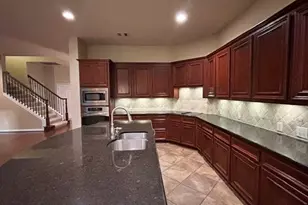 1002 Yaupon Square Ln, Houston, TX 77008 - Photo 6