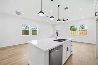 6610 Ezzard Charles Lane #A/B, Houston, TX 77091 - Photo 12