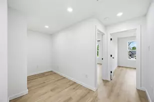 6610 Ezzard Charles Ln, Houston, TX 77091 - Photo 28