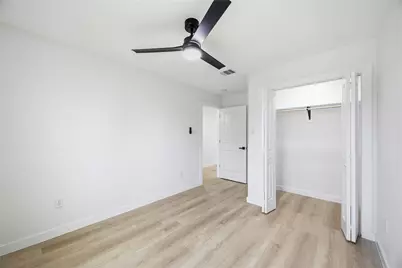 6610 Ezzard Charles Lane #A/B, Houston, TX 77091 - Photo 30