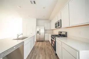 2611 Olivine Stone Dr, Rosenberg, TX 77469 - Photo 6