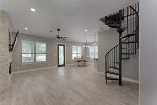 13191 Royal Lake Dr, Conroe, TX 77303 - Photo 6