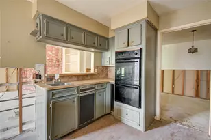 14249 Lost Meadow Ln, Houston, TX 77079 - Photo 12