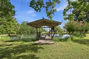 9318 E Creek Bend Dr, Needville, TX 77461 - Photo 46