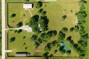 9318 E Creek Bend Dr, Needville, TX 77461 - Photo 50