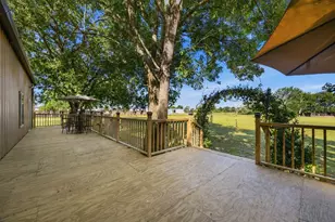 9318 E Creek Bend Dr, Needville, TX 77461 - Photo 26