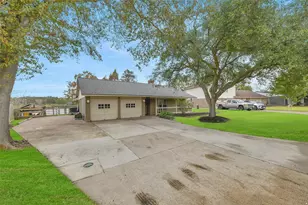 2211 Bayou Dr, League City, TX 77573 - Photo 38