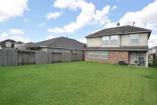 2406 Padgett Ct, Sugar Land, TX 77498 - Photo 2