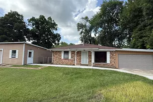 297 Hackberry Ln, Livingston, TX 77351 - Photo 4