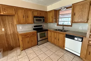 297 Hackberry Ln, Livingston, TX 77351 - Photo 6