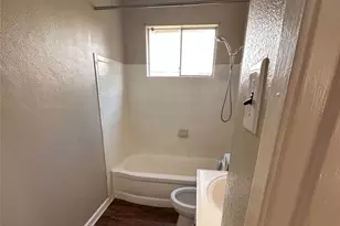 17210 Woodburn Dr, Houston, TX 77049 - Photo 14