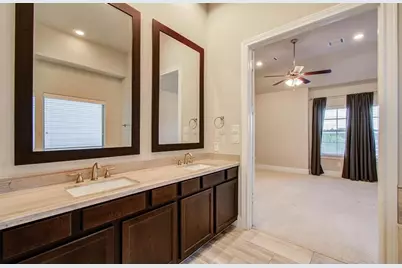 610 Delano Street, Houston, TX 77003 - Photo 24