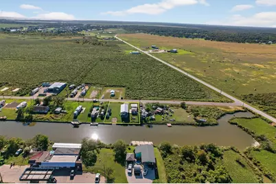 83 County Road 299, Bay City, TX 77414 - Photo 22