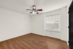 15911 Breanna Ln, Houston, TX 77049 - Photo 6