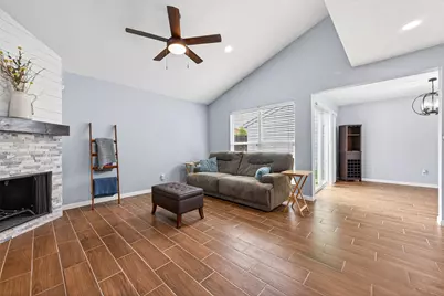 10254 Sunwood Drive, Houston, TX 77041 - Photo 18